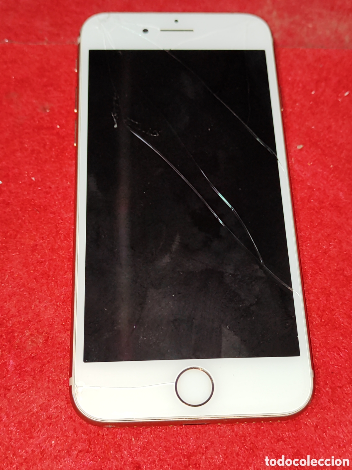 Tel&eacute;fonos: Antiguo m&oacute;vil iPhone 8 para reparar o piezas