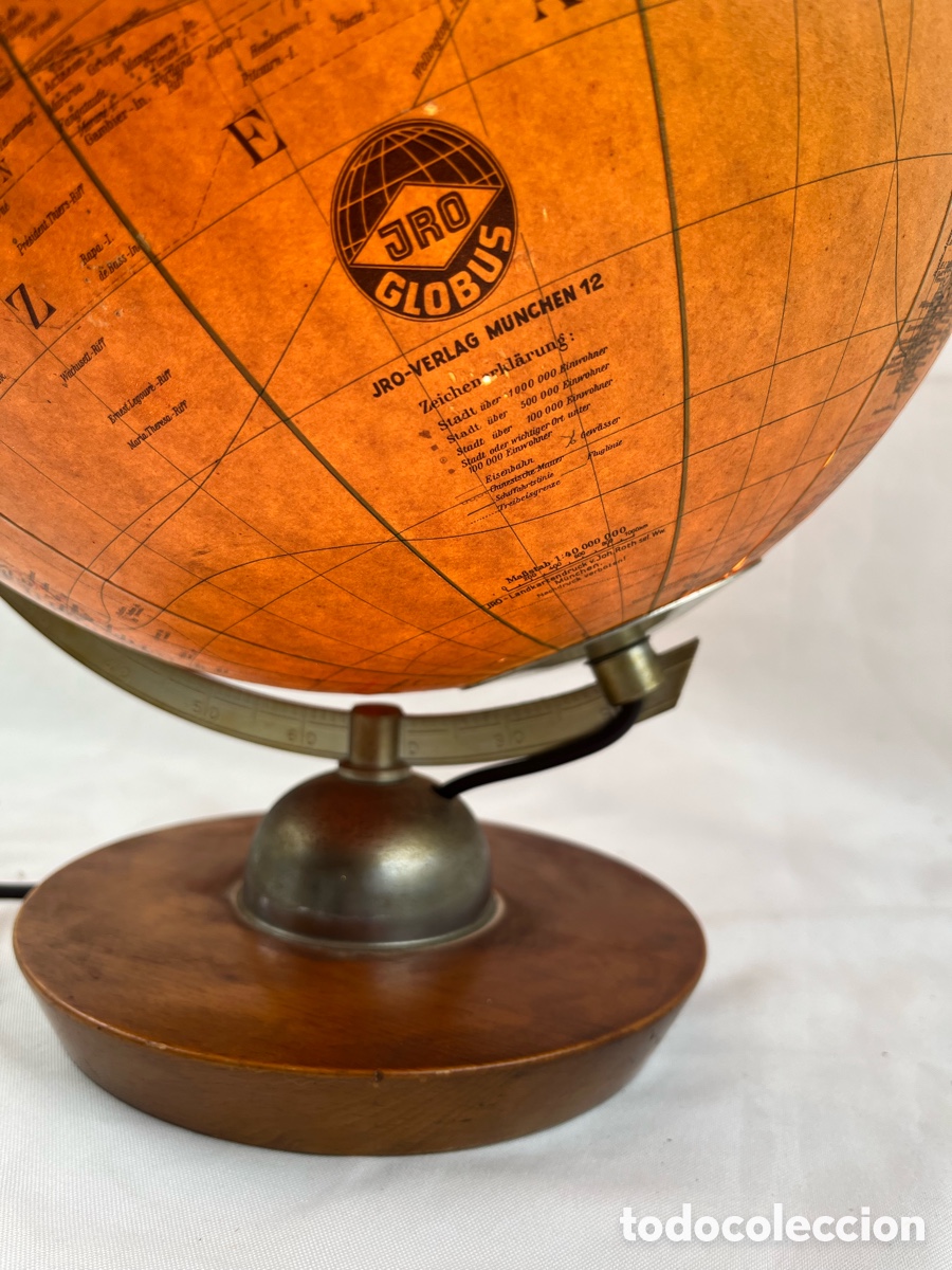 Antig&uuml;edades: GLOBO TERR&Aacute;QUEO ANTIGUO ESFERA CRISTAL CON LUZ -JRD GLOBUS- BASE MADERA A&Ntilde;OS 60