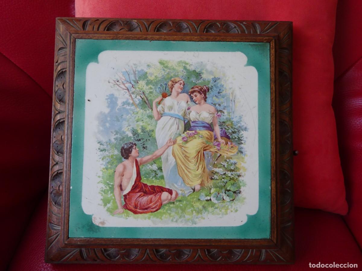 Antig&uuml;edades: dessous de plat musical XIXe,fonctionne