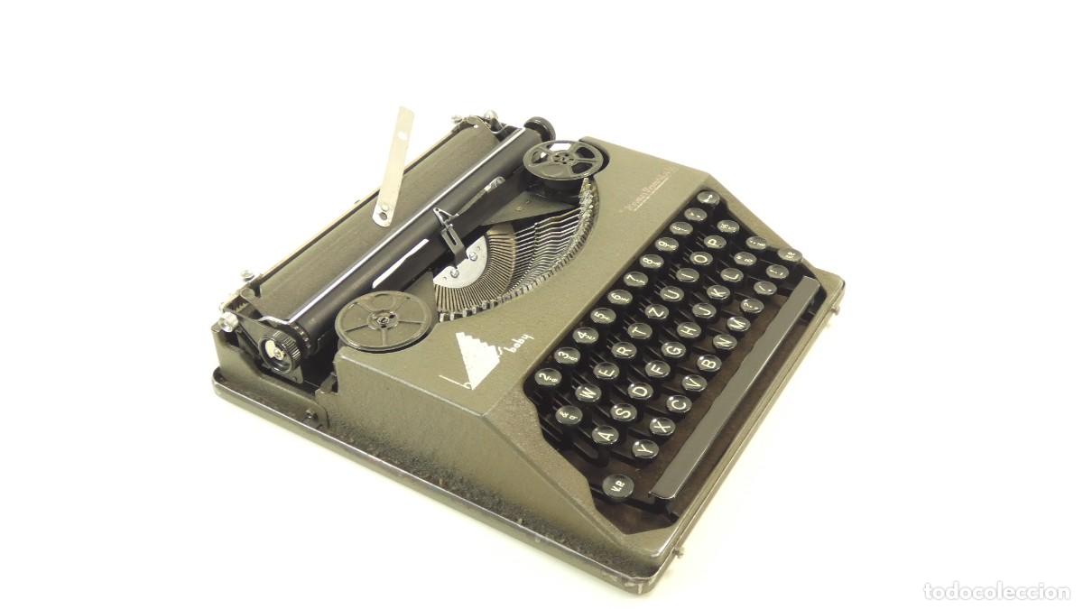 Antig&uuml;edades: Maquina de escribir HERMES BABY A&Ntilde;O 1942 Typewriter Schreibmaschine