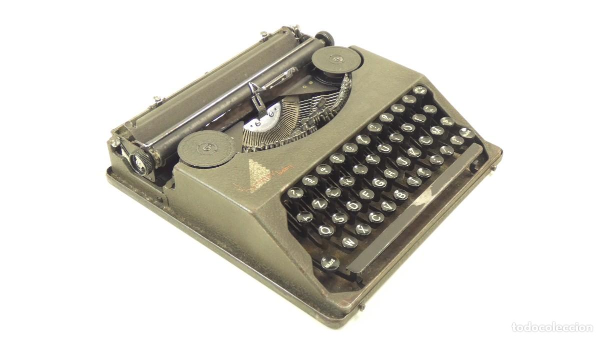Antig&uuml;edades: Maquina de escribir port&aacute;til HERMES BABY A&Ntilde;O 1942 Typewriter Schreibmaschine
