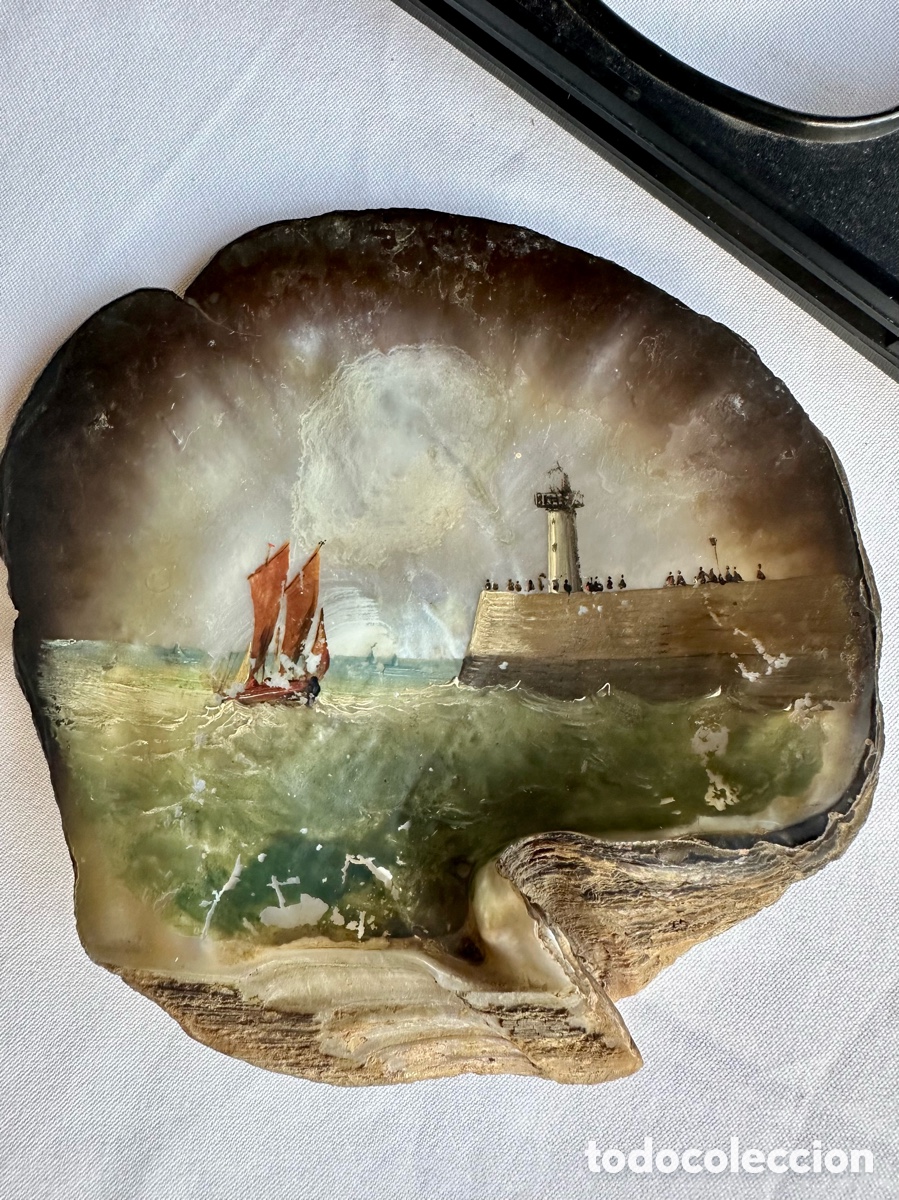 Antig&uuml;edades: Concha de n&aacute;car con &oacute;leo de marina. - Foto 3