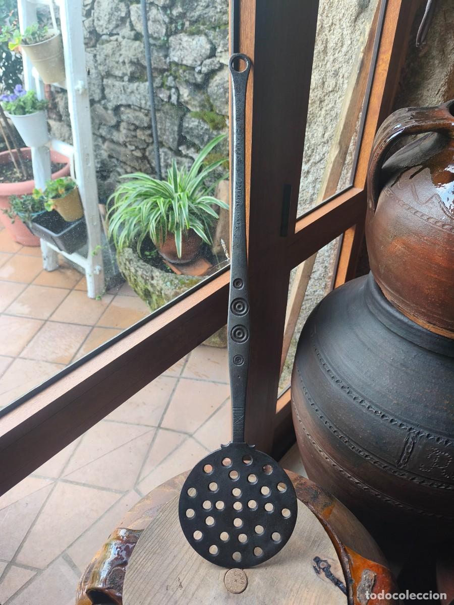 Antig&uuml;edades: Paleta de forja grabada