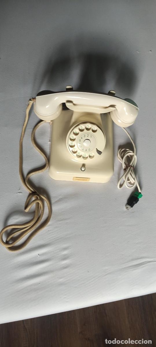Tel&eacute;fonos: Tel&eacute;fono de baquelita W48 color marfil