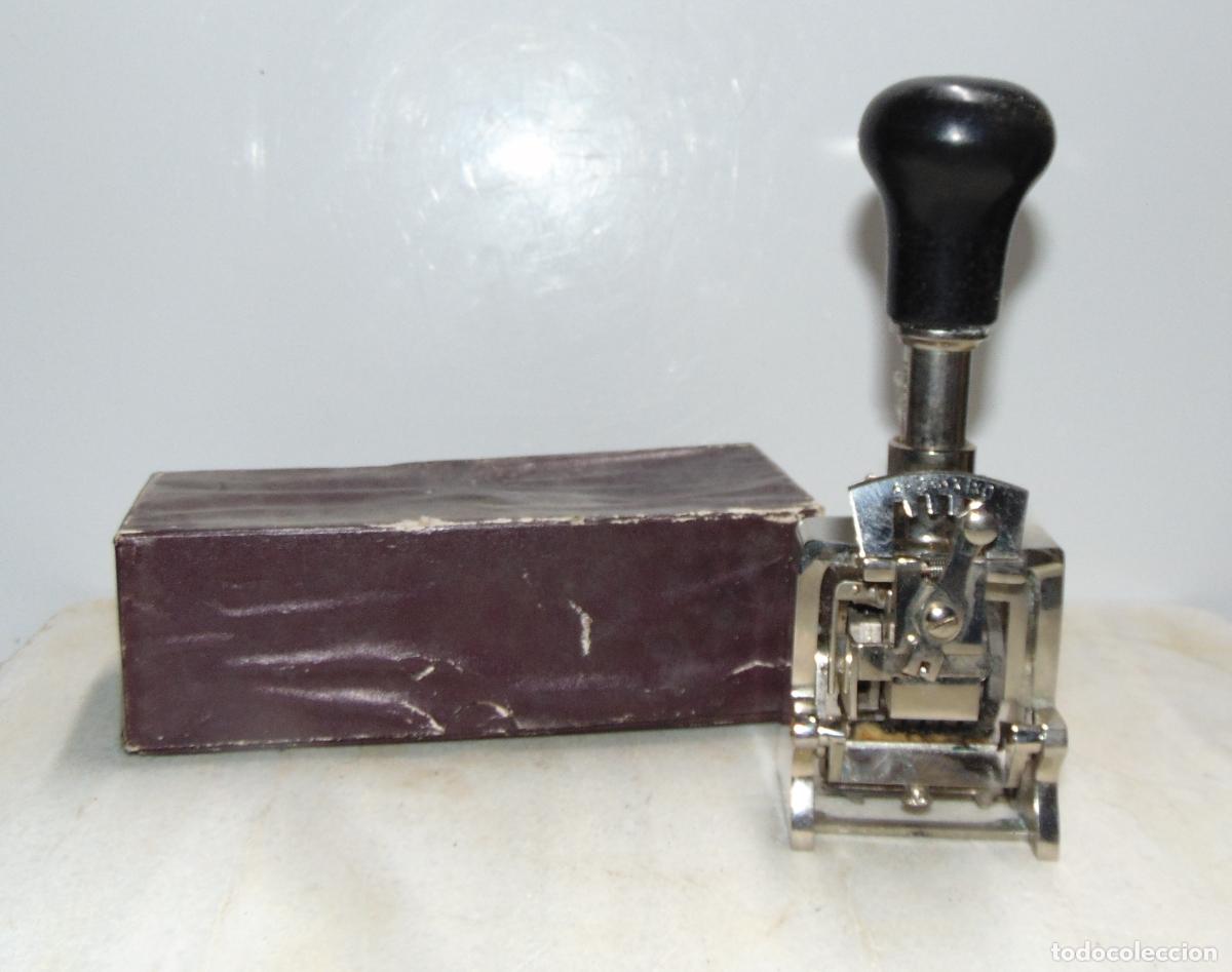 Antig&uuml;edades: MUY ANTIGUO FECHADOR AUTOMATICO EL CASCO, 18x6CM, MADE IN ESPA&Ntilde;A