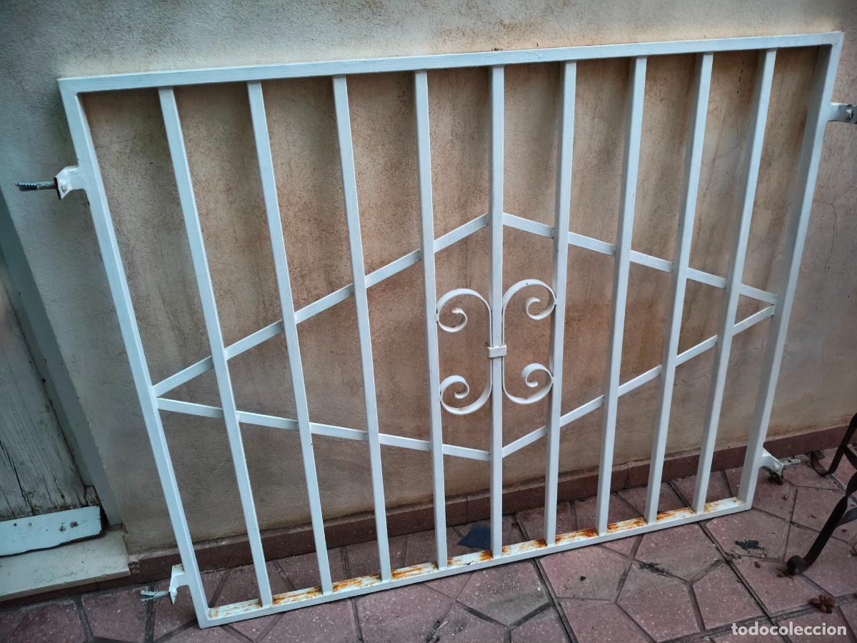 Antig&uuml;edades: Reja de hierro forjado