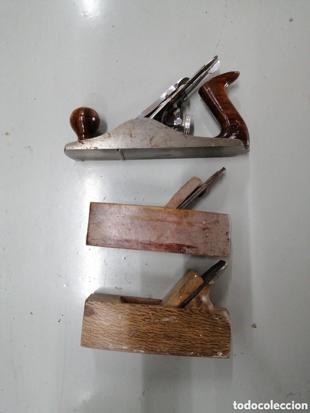 Antig&uuml;edades: Lote cepillos de madera - Foto 2