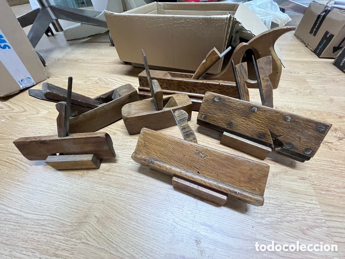 Antig&uuml;edades: Lote de cepillos y garlopas antiguos