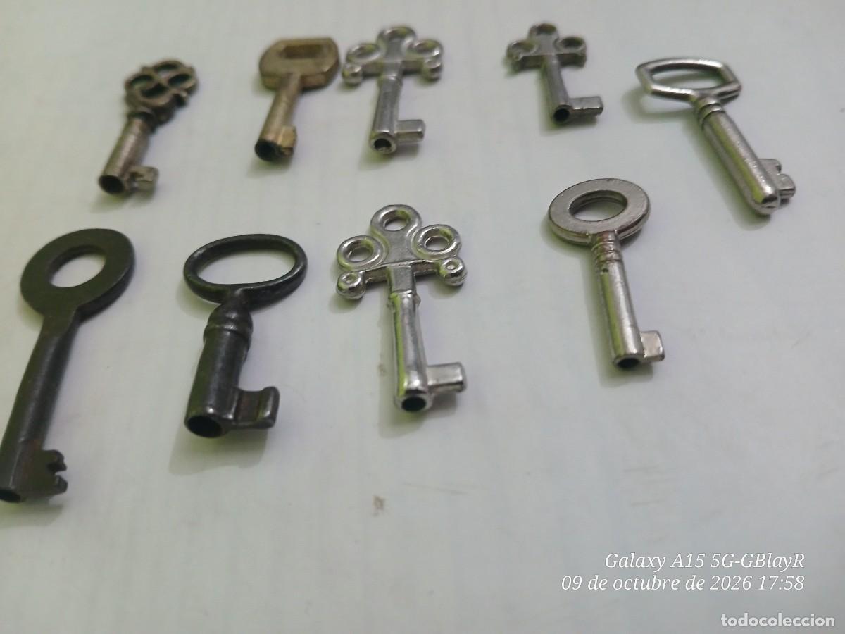 Antig&uuml;edades: Lote de 9 llavecitas antiguas. - Foto 2