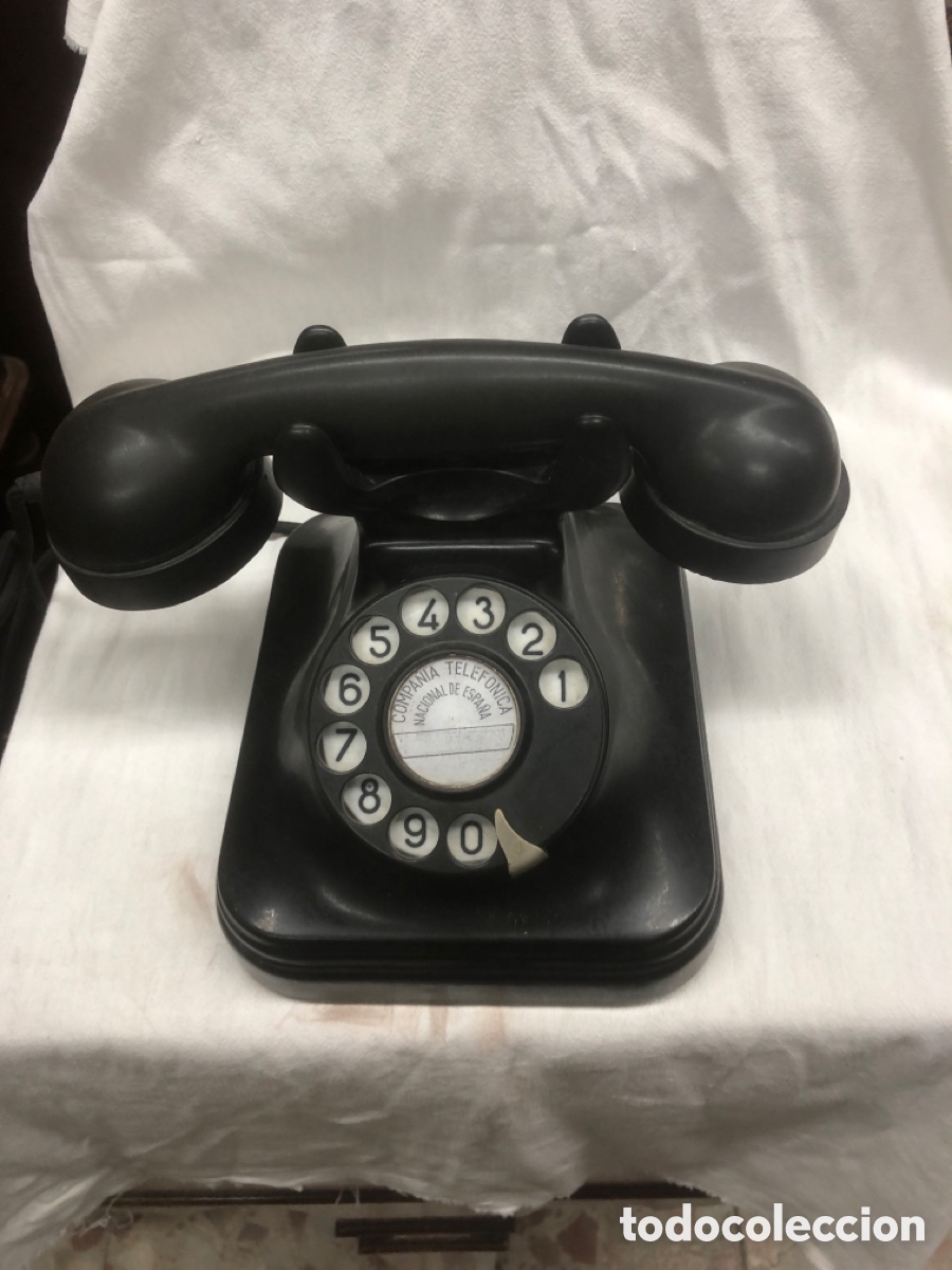 Tel&eacute;fonos: Tel&eacute;fono sobremesa baquelita antiguo
