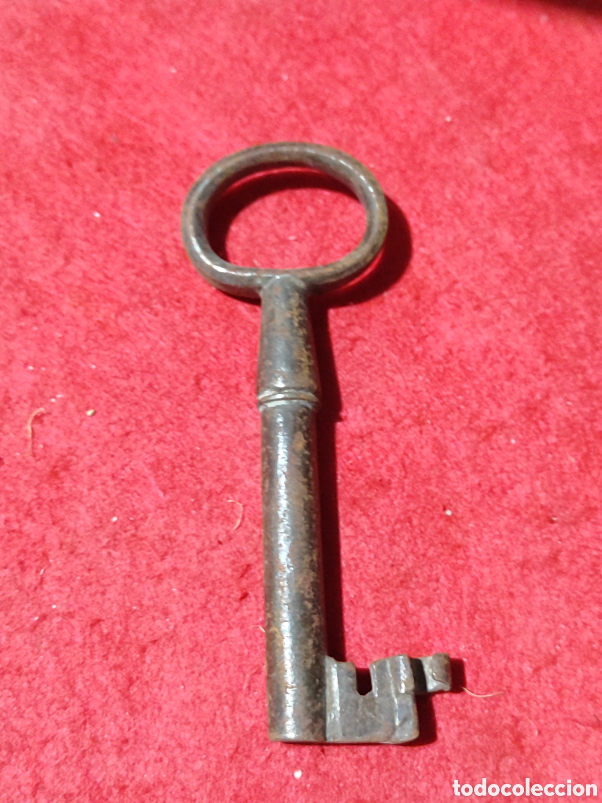 Antig&uuml;edades: Gran llave hueca s XVIII LLAVE 1
