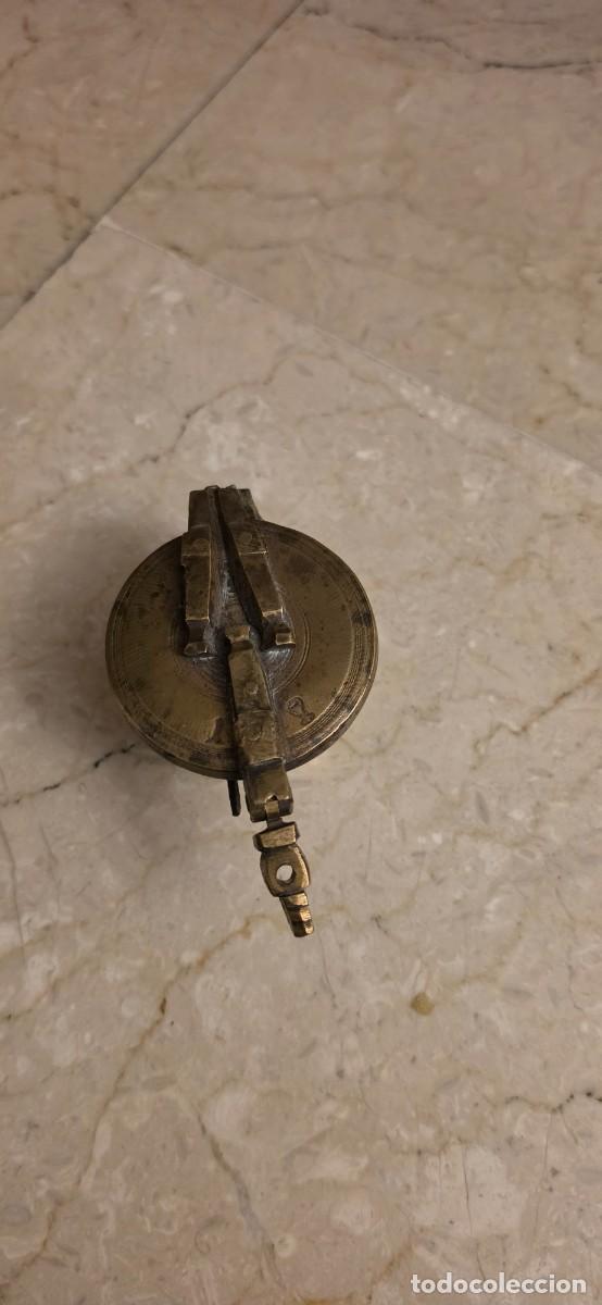 Antig&uuml;edades: Conjunto de vasos anidados antiguo y completo