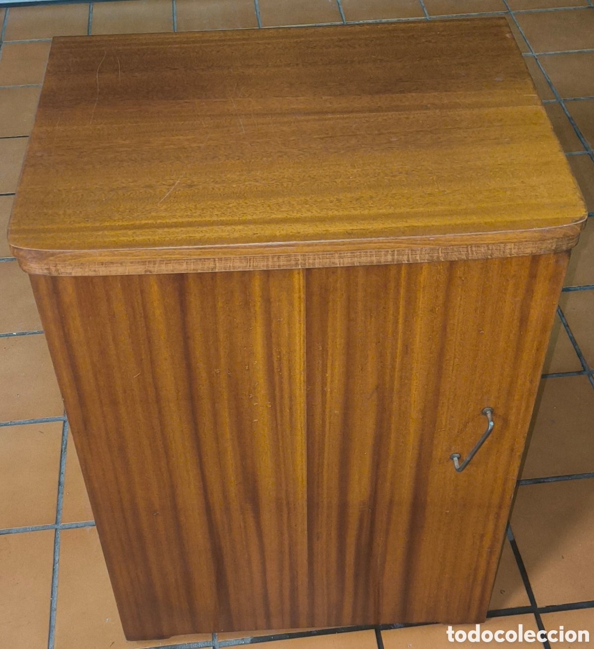 Antig&uuml;edades: M&aacute;quina Coser Singer 801Z Impecable Mueble y Manual