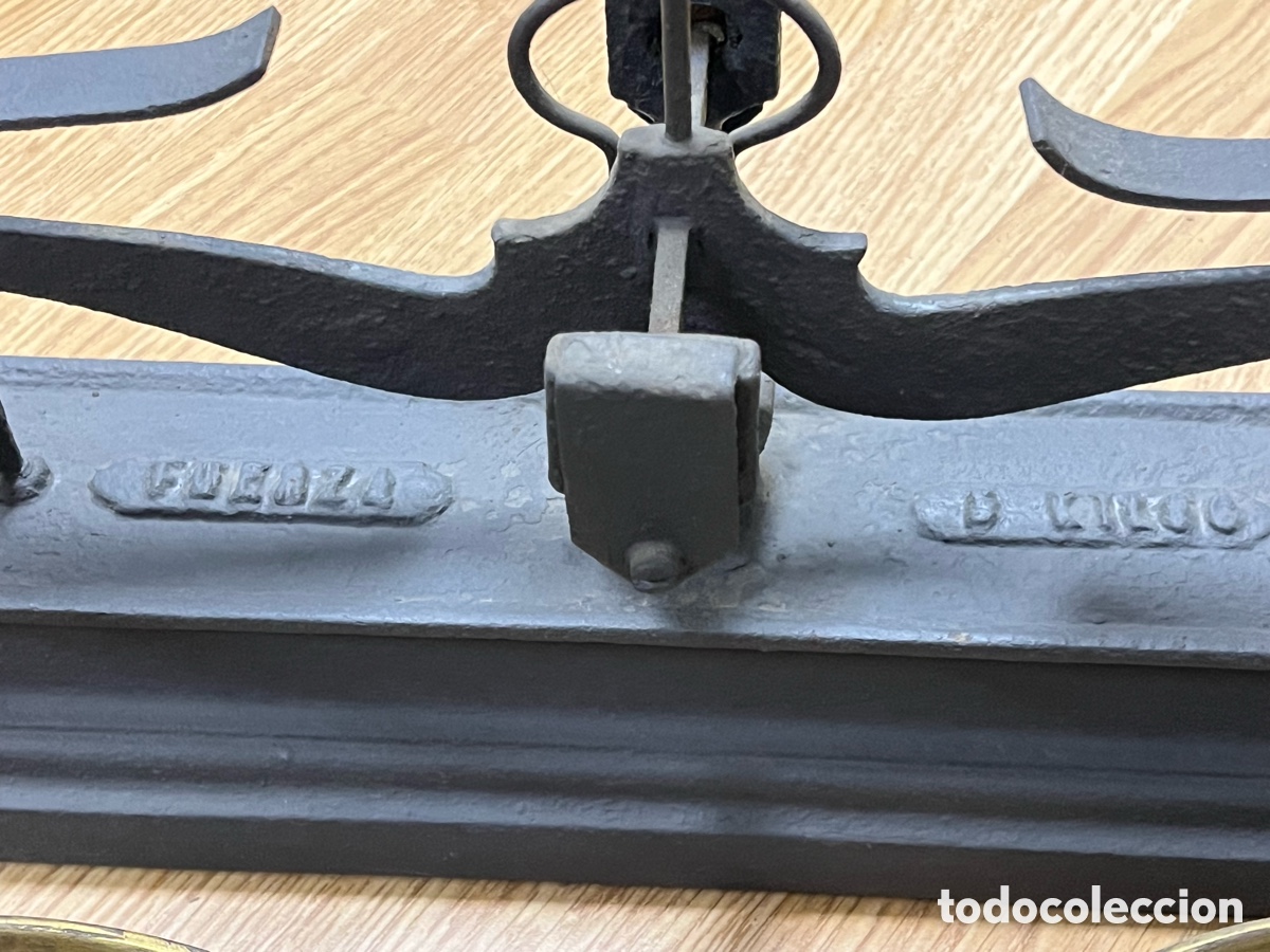 Antig&uuml;edades: Balanza antigua de 5 kg con platos - Foto 2