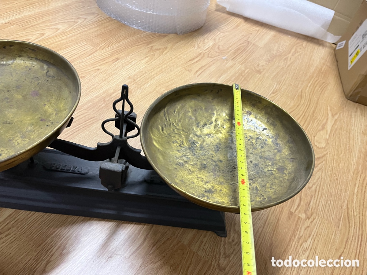 Antig&uuml;edades: Balanza antigua de 5 kg con platos - Foto 3