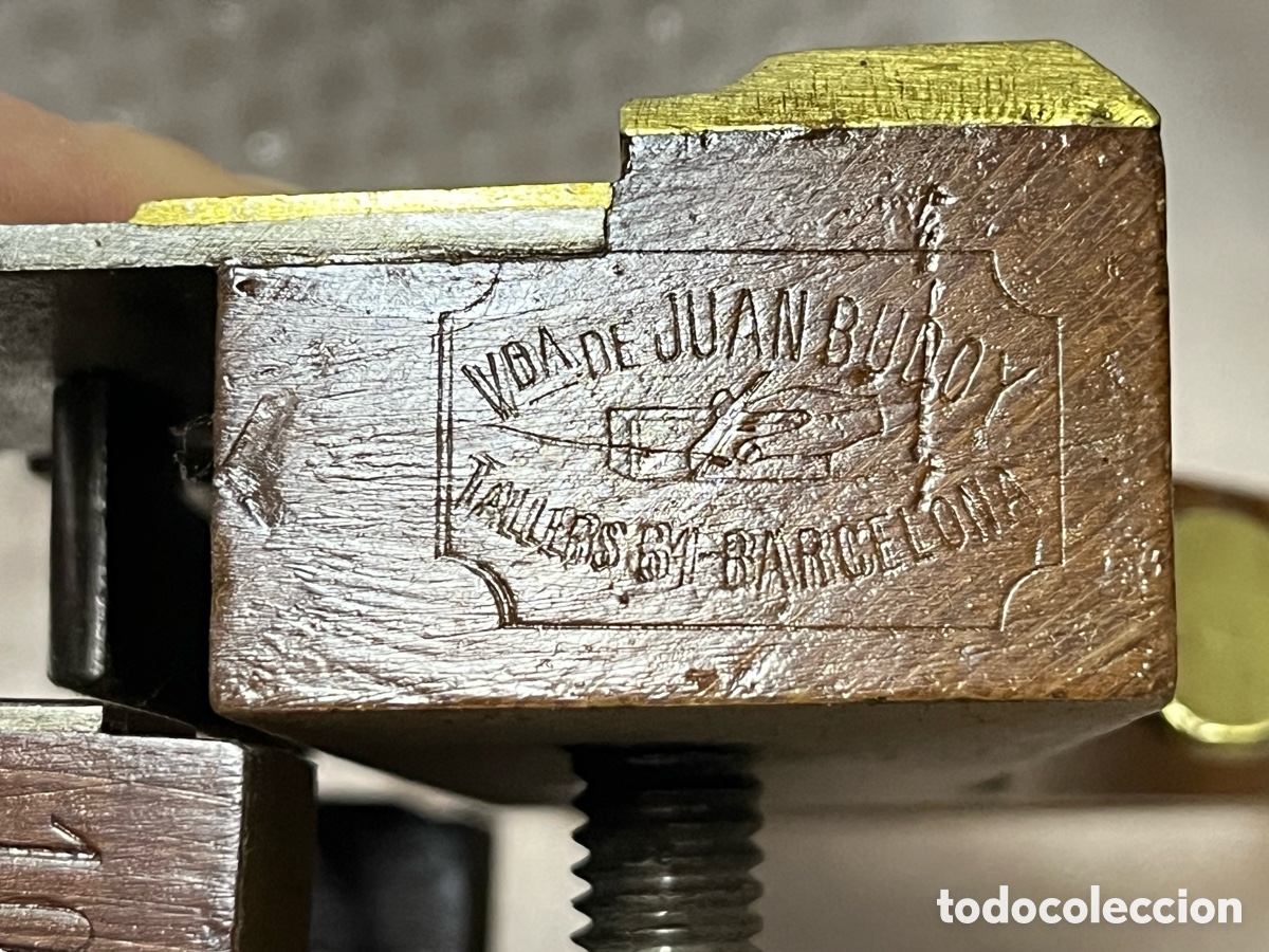 Antig&uuml;edades: Cepillo antiguo de carpintero con gu&iacute;a - Foto 11