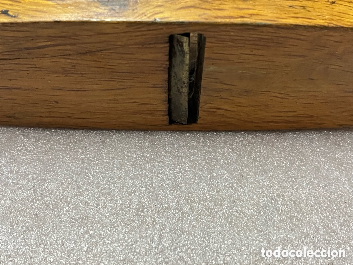 Antig&uuml;edades: Cepillo antiguo de carpintero de madera - Foto 7