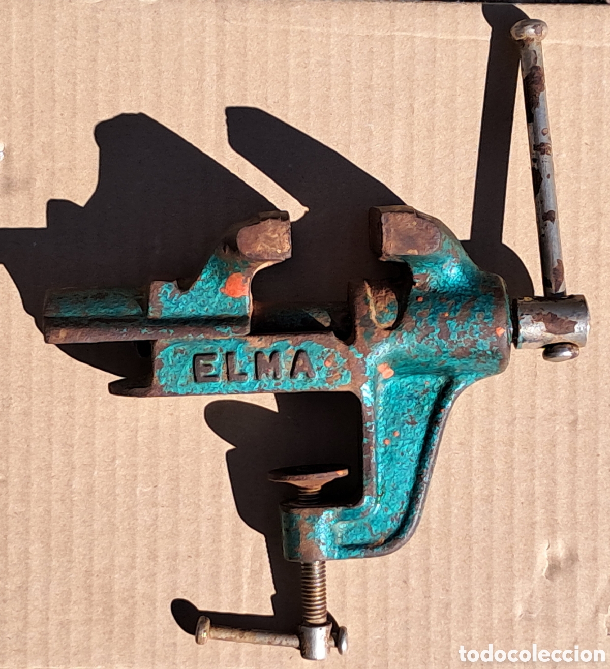 Antig&uuml;edades: Elma. Tornillo, mordaza de mesa verde numero 2, con bonito desgaste