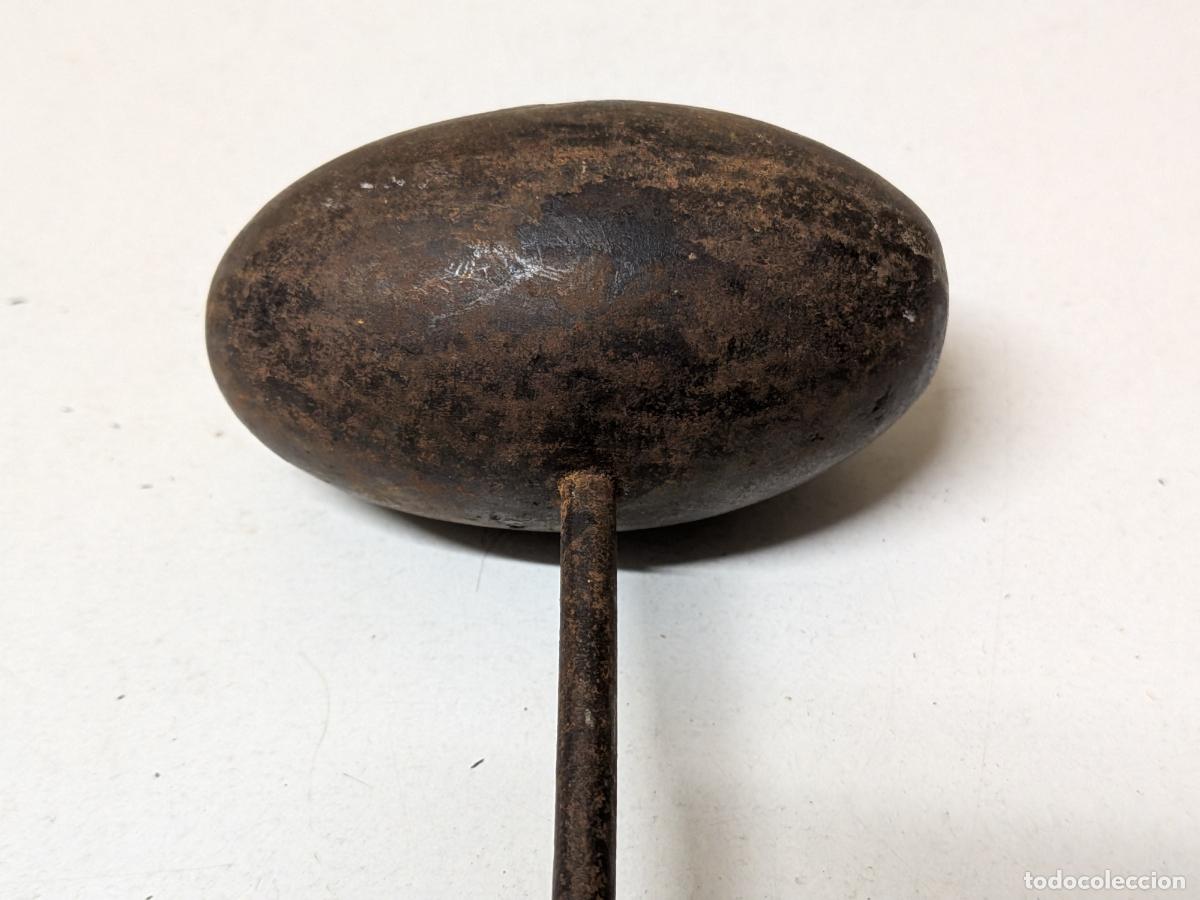 Antig&uuml;edades: ANTIGUA PLANCHA PARA SOMBREROS - Foto 2