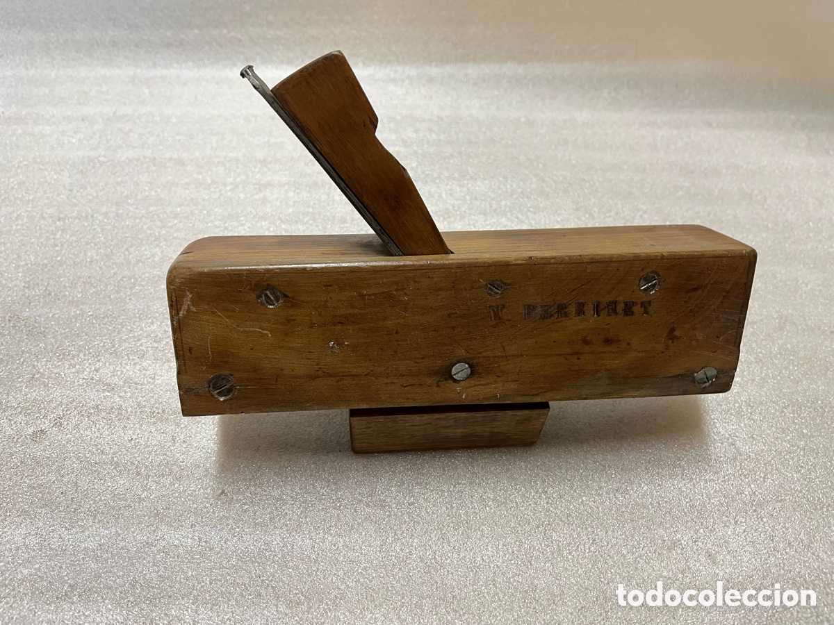 Antig&uuml;edades: Cepillo de carpintero M. PERRINET con cuchilla PEUGEOT FR&Egrave;RES
