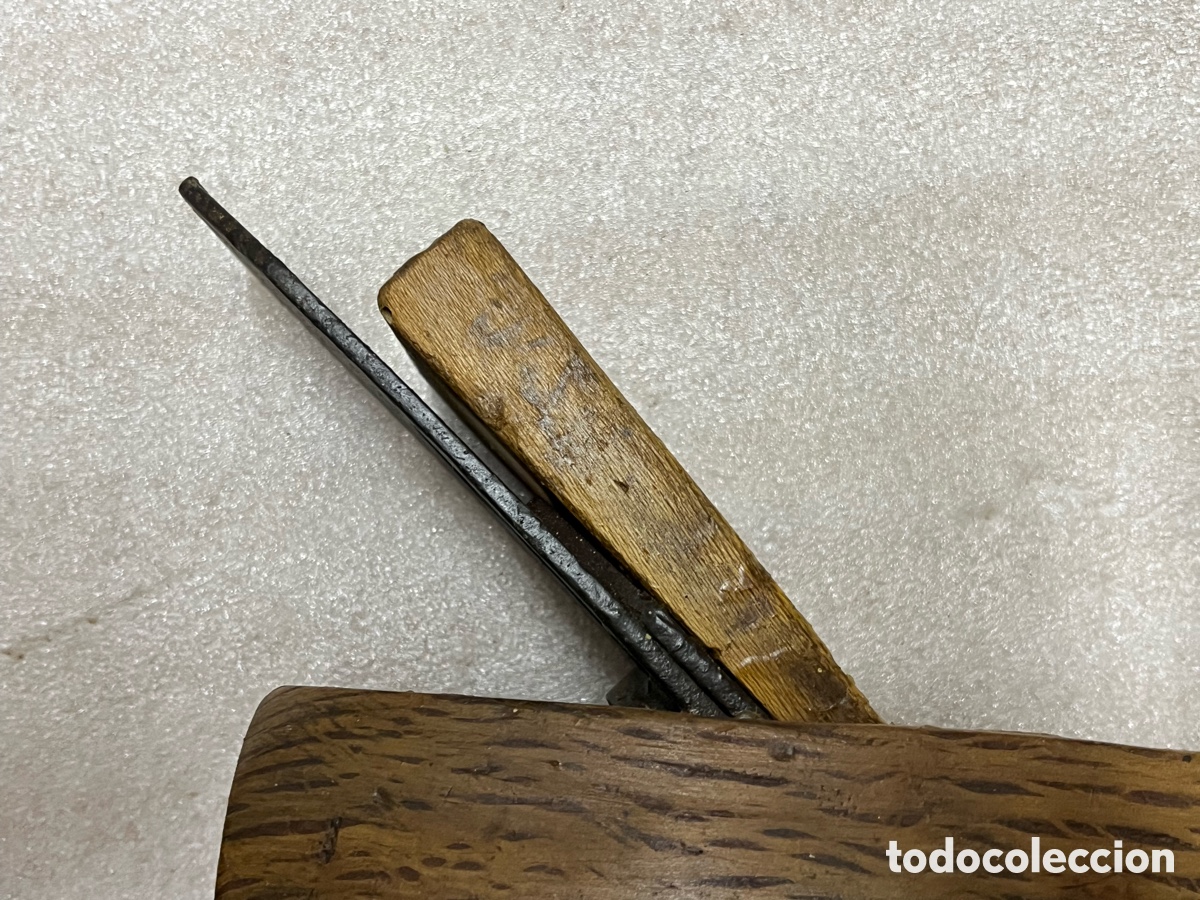 Antig&uuml;edades: Cepillo antiguo de carpintero de madera - Foto 12
