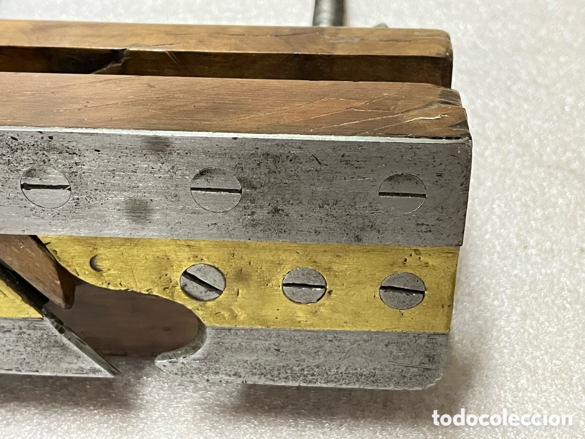 Antig&uuml;edades: Cepillo de carpintero antiguo de carpintero con gu&iacute;a - Foto 4