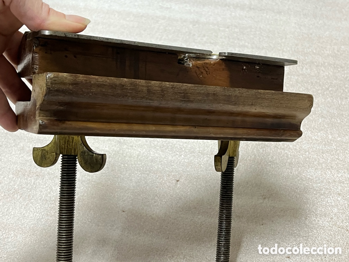Antig&uuml;edades: Cepillo de carpintero antiguo de carpintero con gu&iacute;a - Foto 5