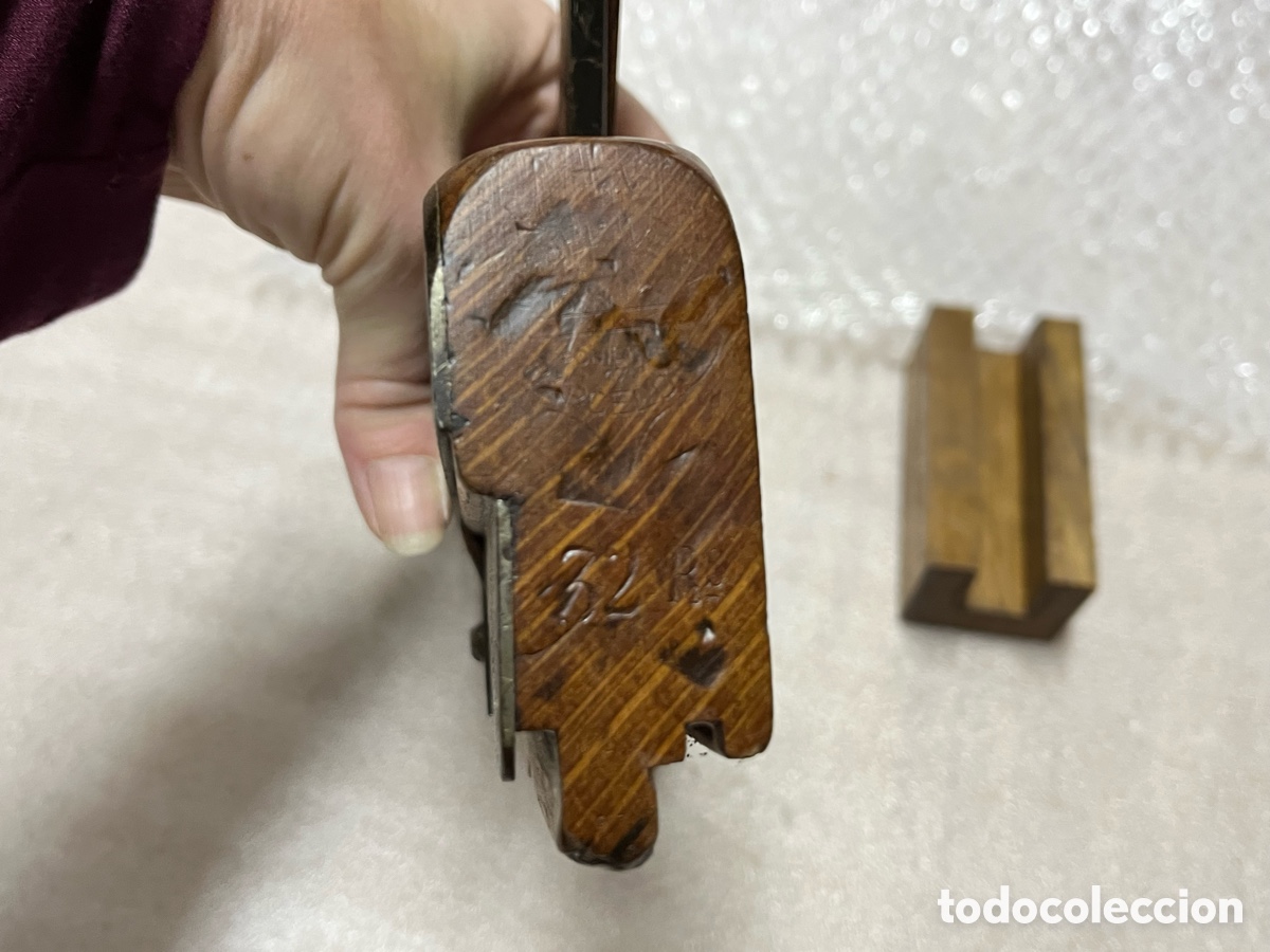 Antig&uuml;edades: Cepillo antiguo de molduras de doble cuchilla - Foto 8