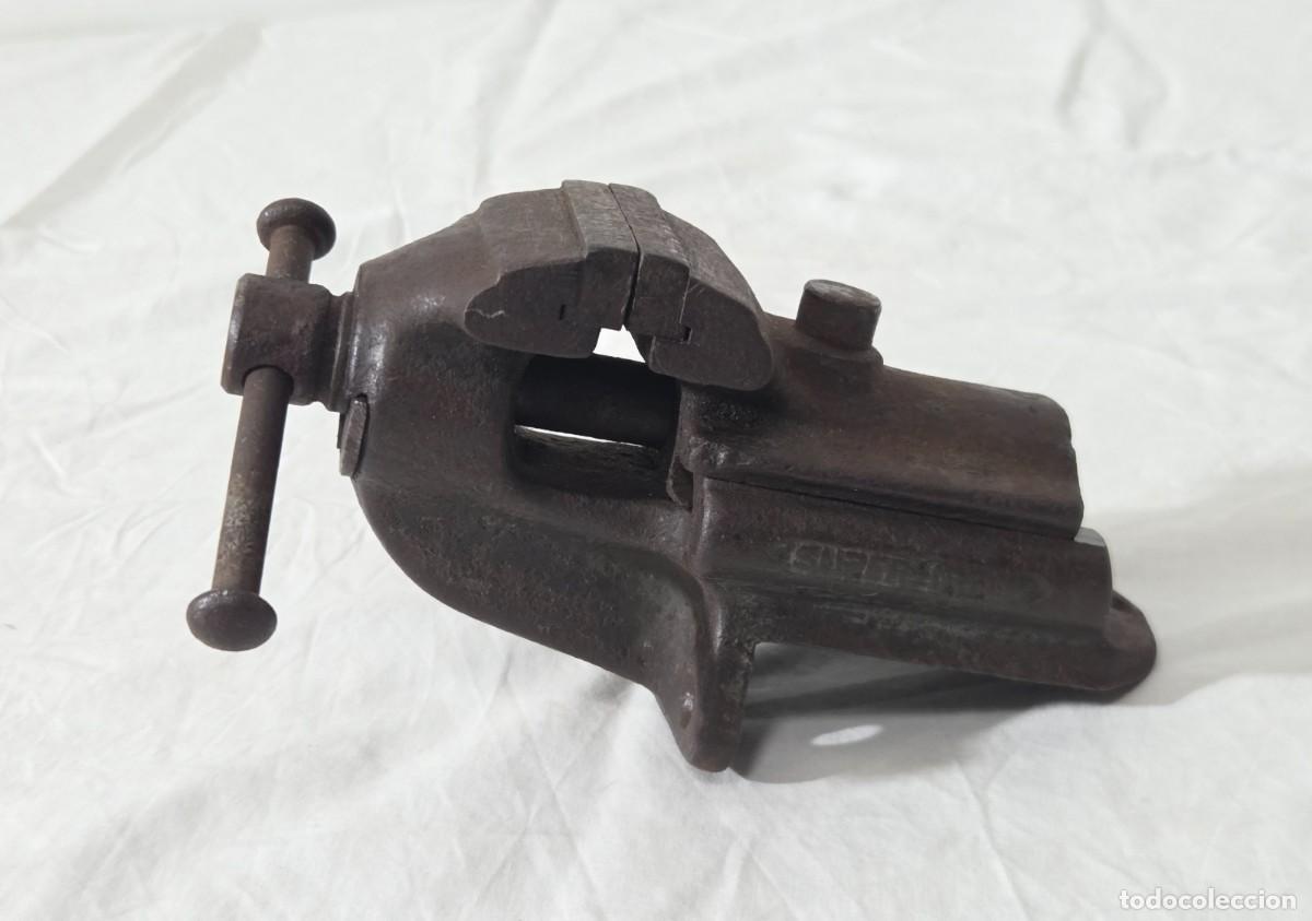 Antig&uuml;edades: Antiguo Gato o Tornillo para mesa en hierro - Foto 5