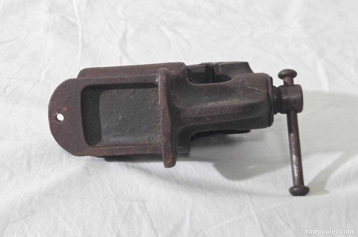 Antig&uuml;edades: Antiguo Gato o Tornillo para mesa en hierro - Foto 9
