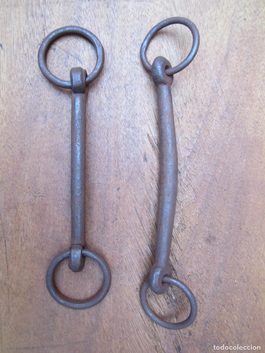 Antig&uuml;edades: Bocados para caballo, hierro forjado. - Foto 2