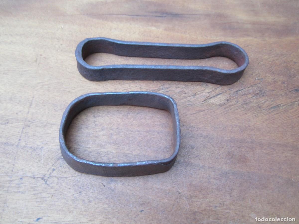 Antig&uuml;edades: Abrazaderas antiguas forja para madera.