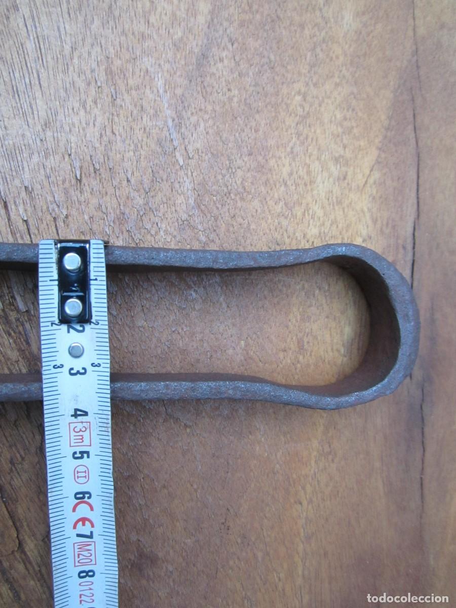 Antig&uuml;edades: Abrazaderas antiguas forja para madera. - Foto 6
