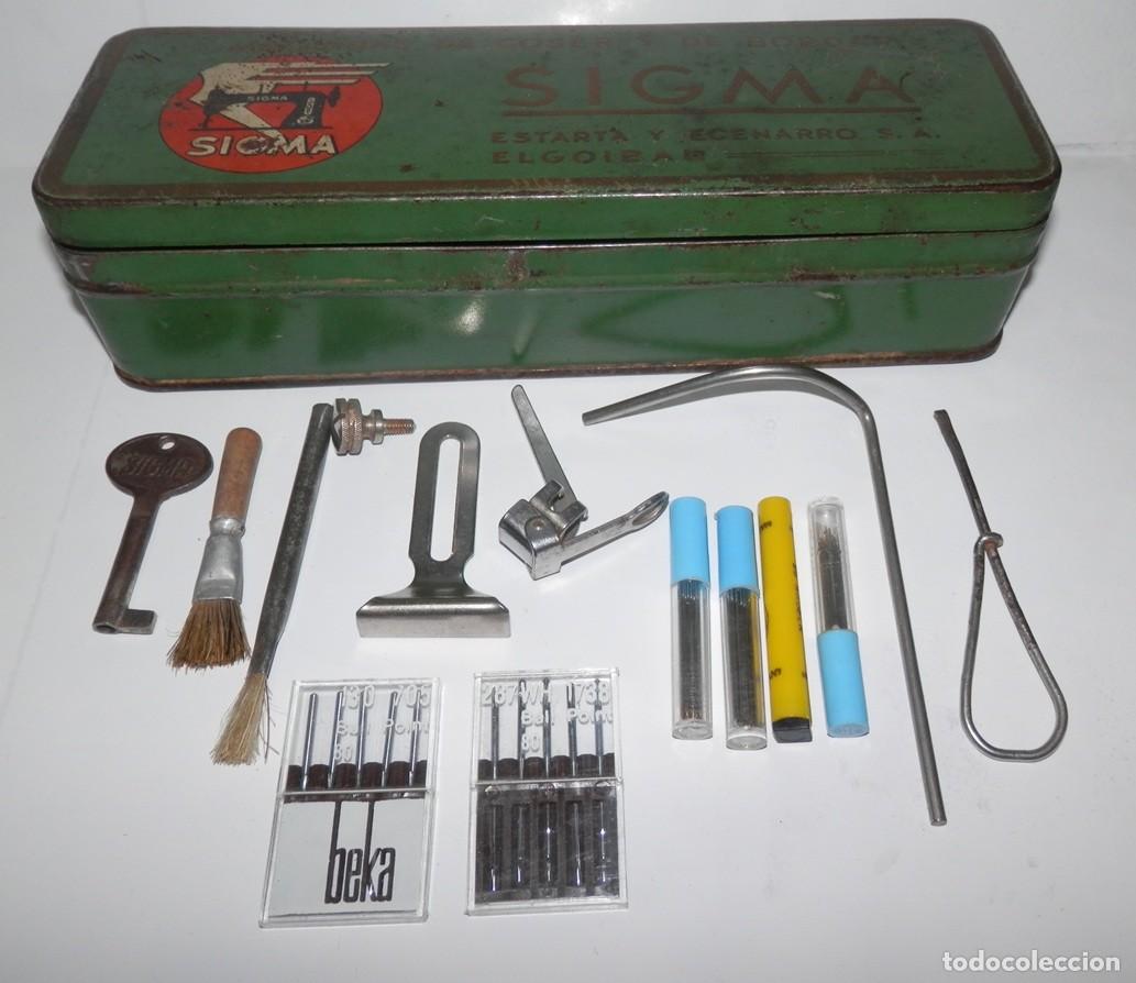 Antig&uuml;edades: CAJA DE HIERRAMIENTAS DE LAS MAQUINAS DE COSER SIGMA