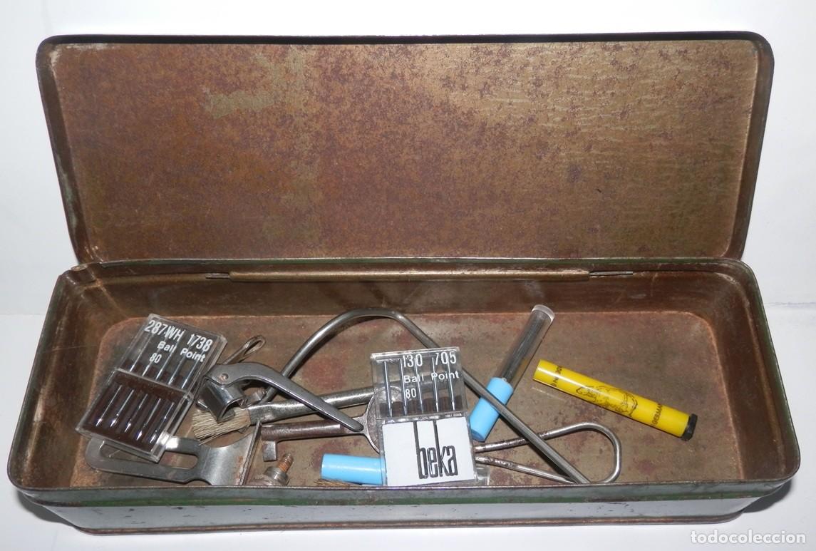 Antig&uuml;edades: CAJA DE HIERRAMIENTAS DE LAS MAQUINAS DE COSER SIGMA - Foto 2