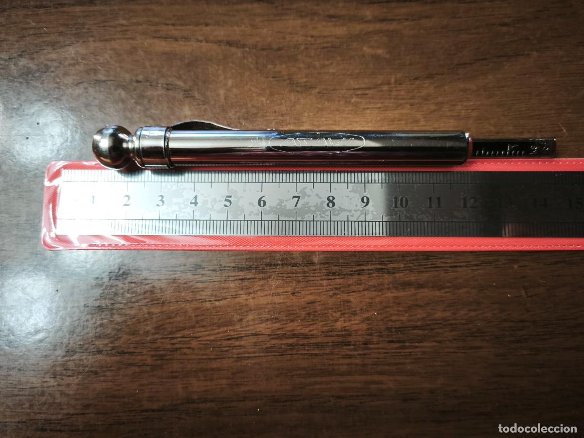 Antiquit&auml;ten: &bull; Antiguo man&oacute;metro presi&oacute;n neum&aacute;ticos de bolsillo. Tire Gauge Japan