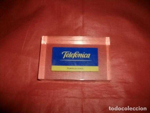 Telefoni: METACRILATO DE TELEF&Oacute;NICA PUNTO DE VENTA