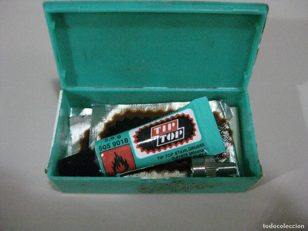 Antig&uuml;edades: CAJITA DE PARCHES PARA BICICLETA **TIP TOP**