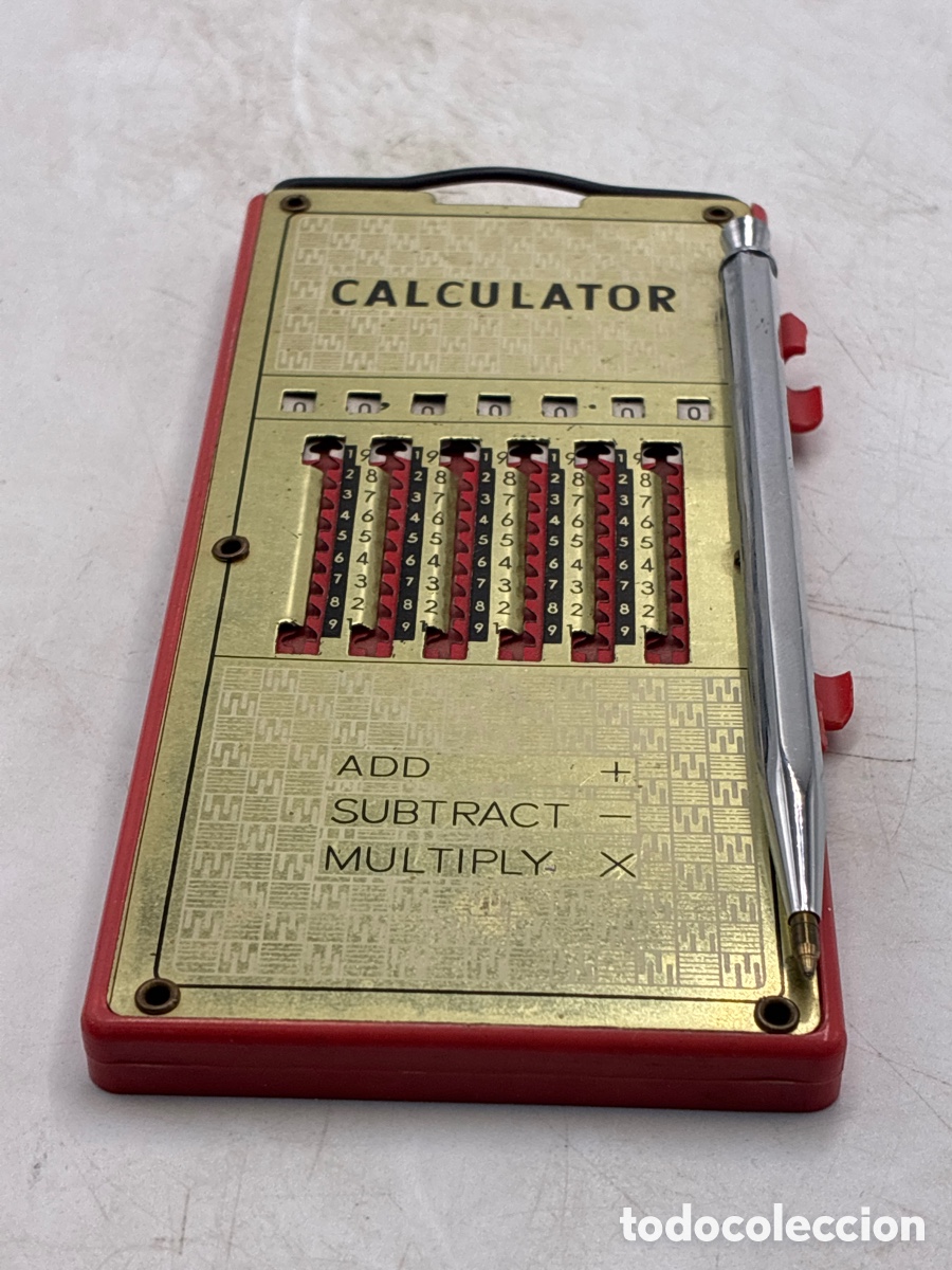 Antiquit&auml;ten: M&aacute;quina de calcular de punz&oacute;n.