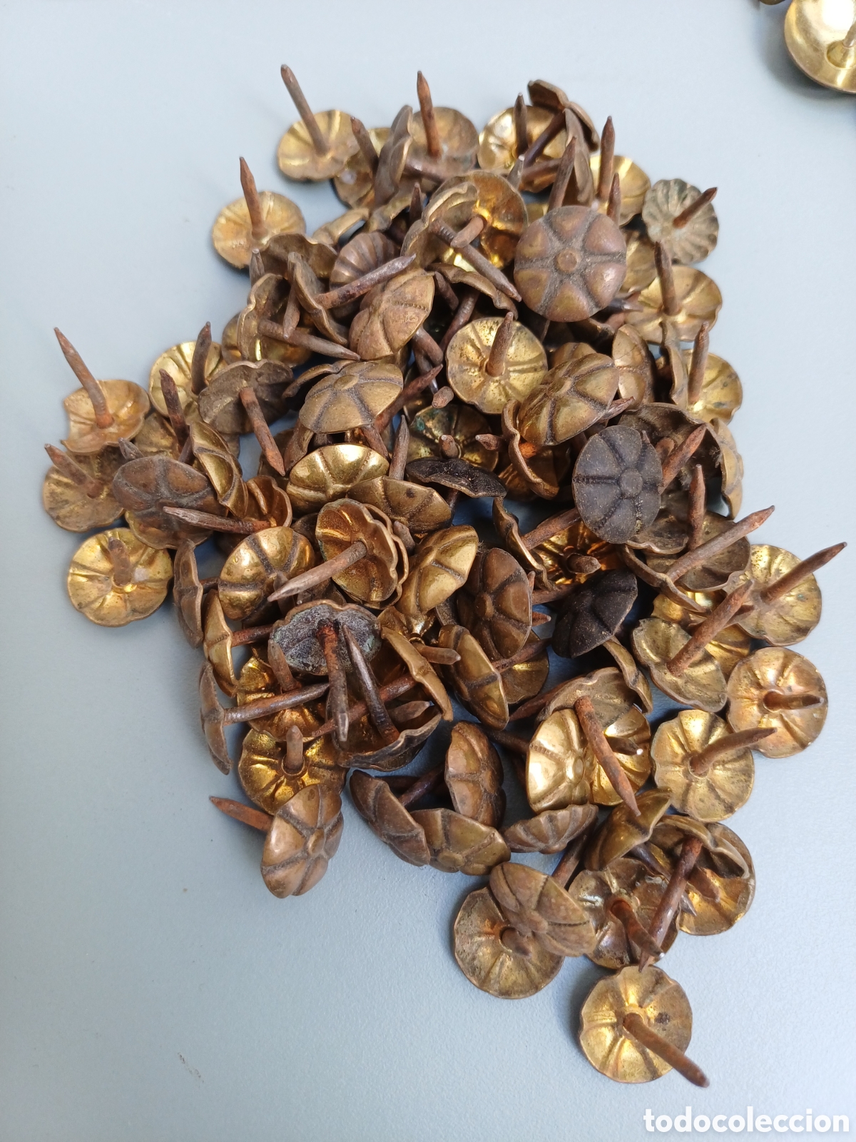 Antig&uuml;edades: Tachuelas-Chinchetas antiguas de varios tipos - Foto 2