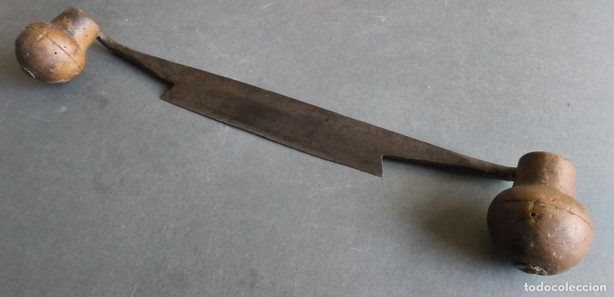 Antiguidades: bastren /cepillo para rebajar, largo 35cm aprox, corte 16x3cm aprox