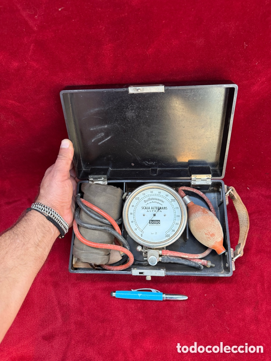 Antiquit&auml;ten: Antiguo aparato medico,Oscilometro,caja de baquelita!