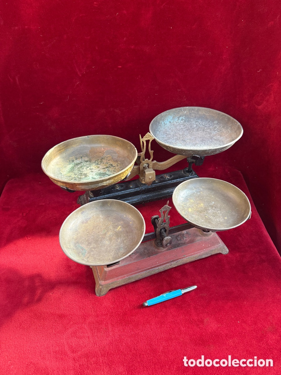 Antig&uuml;edades: Lote de dos antiguas basculas de 2 y de 5 kg! - Foto 2