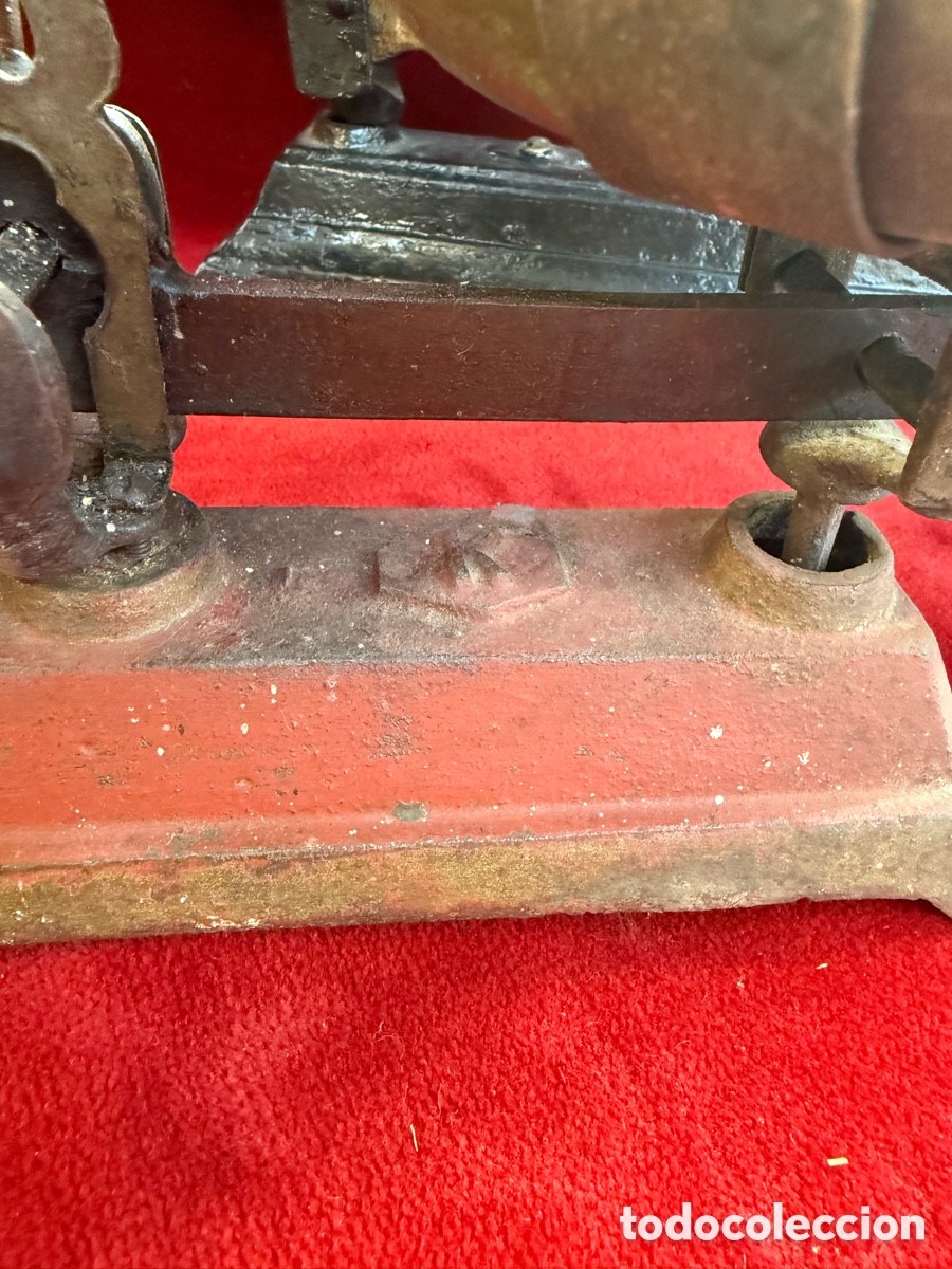 Antig&uuml;edades: Lote de dos antiguas basculas de 2 y de 5 kg! - Foto 4
