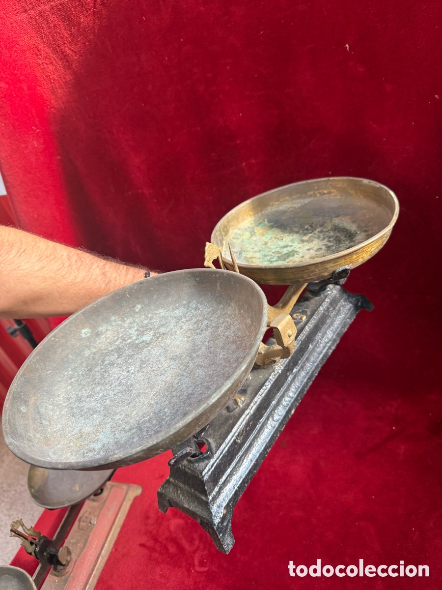 Antig&uuml;edades: Lote de dos antiguas basculas de 2 y de 5 kg! - Foto 10