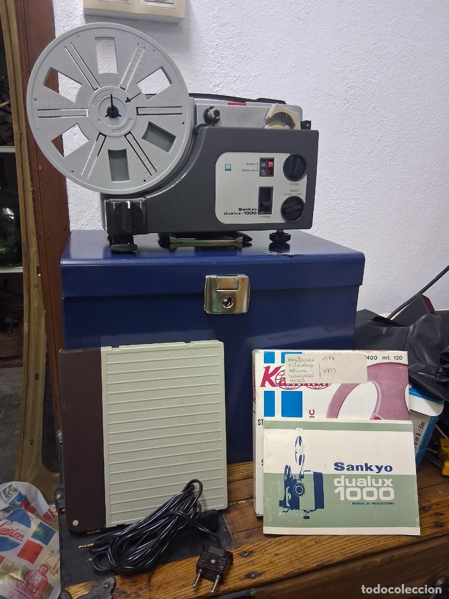 Antig&uuml;edades: Proyector de cine Sankyo Dualux 1000 Super 8 Regular 8 pel&iacute;culas