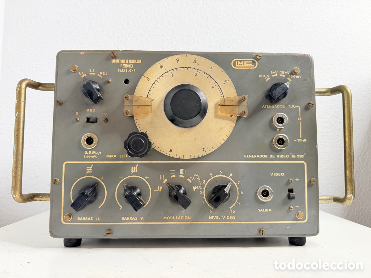 Antig&uuml;edades: generador de video M-230 Valvular LME Barcelona 1950s Sin Comprobar