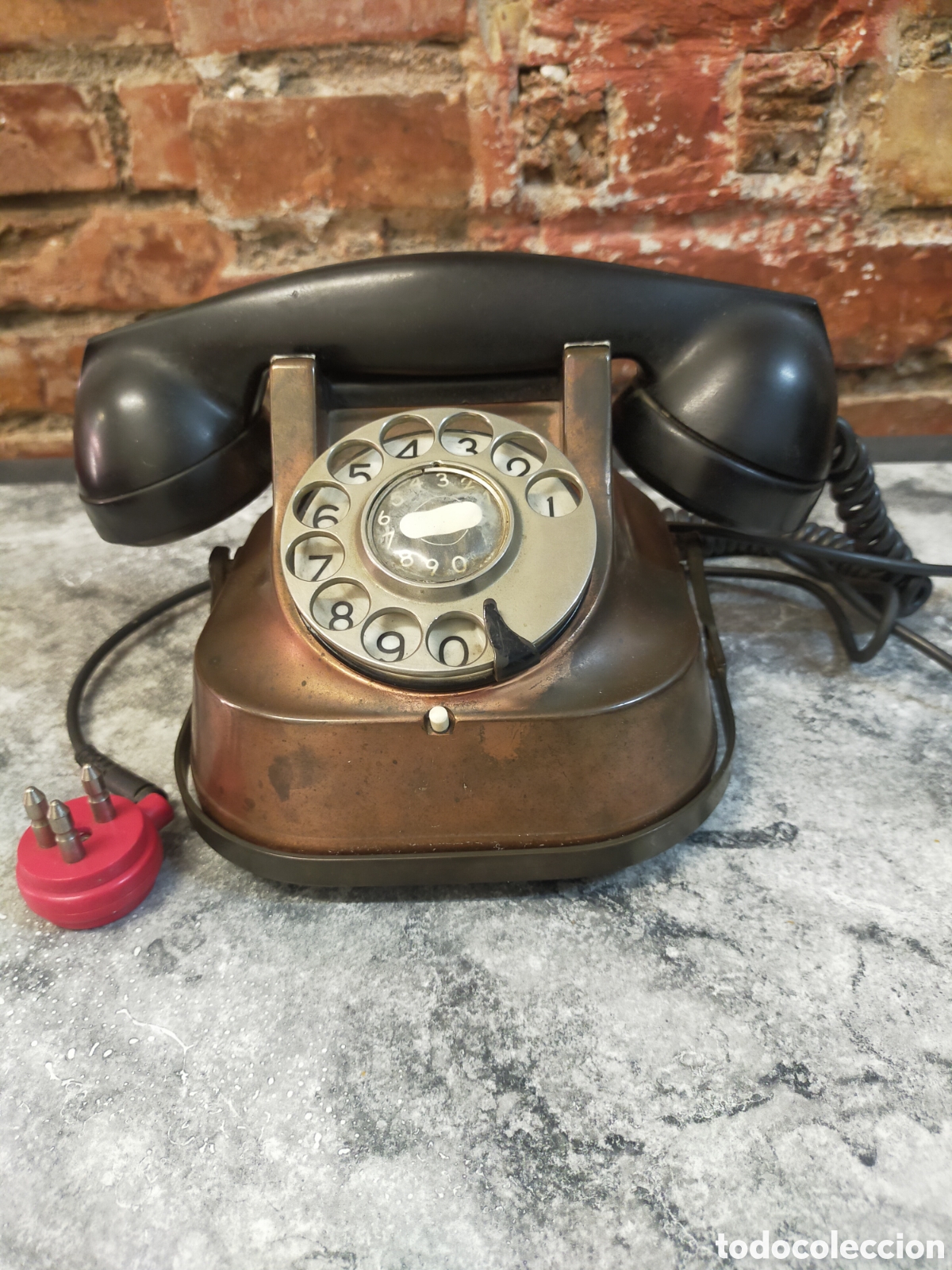 Telefones: Tel&eacute;fono cobre baquelita antiguo