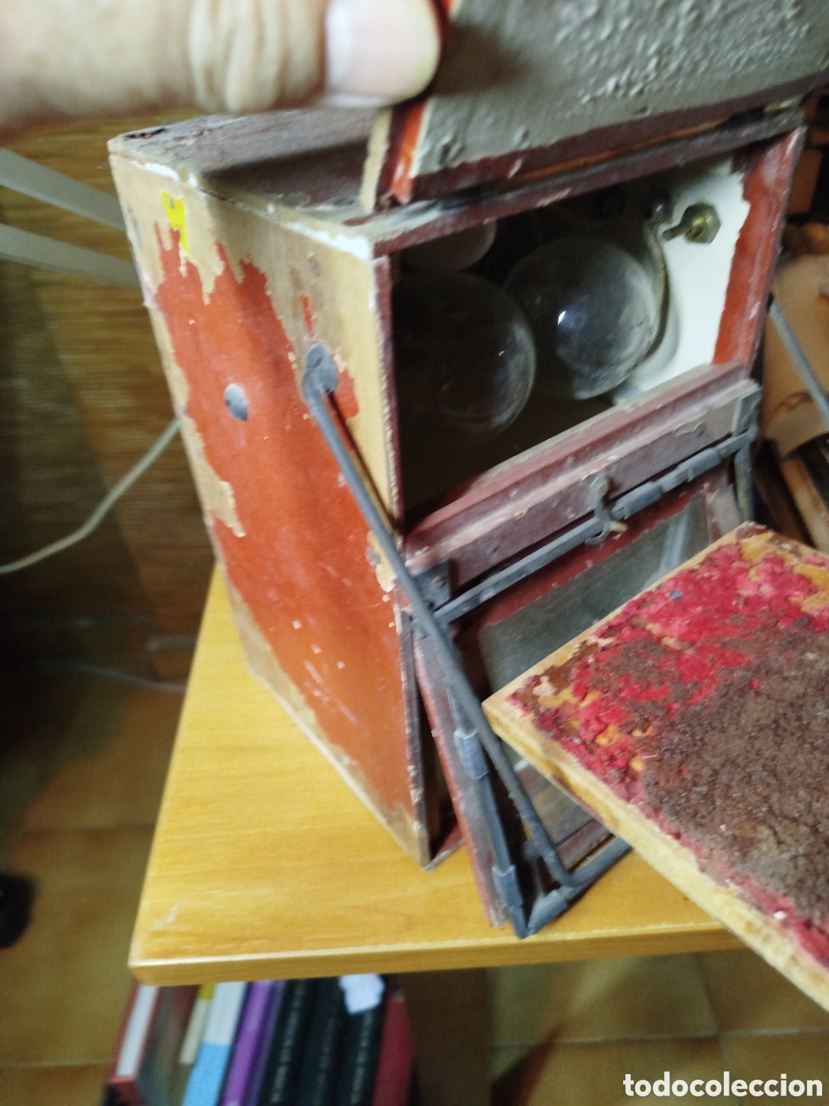 Antig&uuml;edades: Caja de madera artesanal para fotograf&iacute;a.