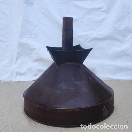 Oggetti Antichi: Embudo de barril, de hierro antiguo